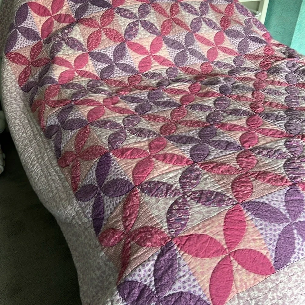 Ethan Allen Kids Pink, White, and Purple Geometric Quilt 93” x 93”
